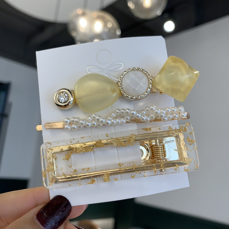 Pearl set hair clip